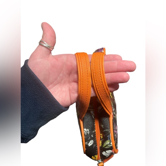 NWOT Kenneth Cole Reaction Floral Cosmetic Bag - Picture 9 of 10